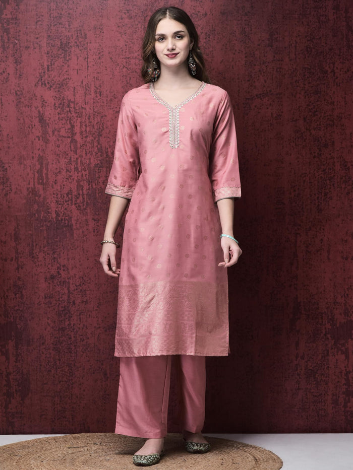 Women Liva Peach Foil Print Kurta Comfort pant Dupatta.