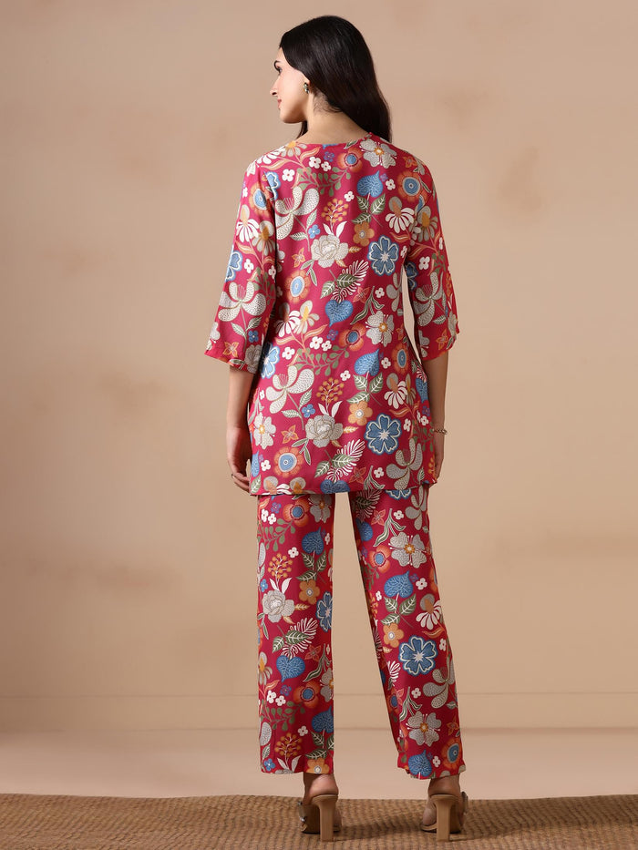Women Liva Pink Floral Print Co Ord Set.