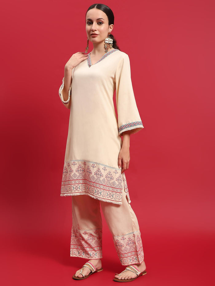 Women Liva Rayon Beige Solid Kurta With Comfort Pant.