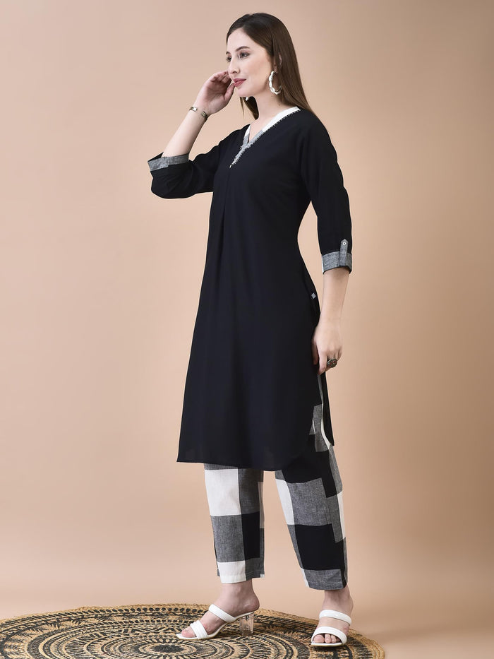 Women Liva (Rayon) Black Solid Kurta With Cotton Comfort Pant.