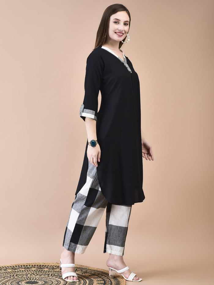 Women Liva (Rayon) Black Solid Kurta With Cotton Comfort Pant.