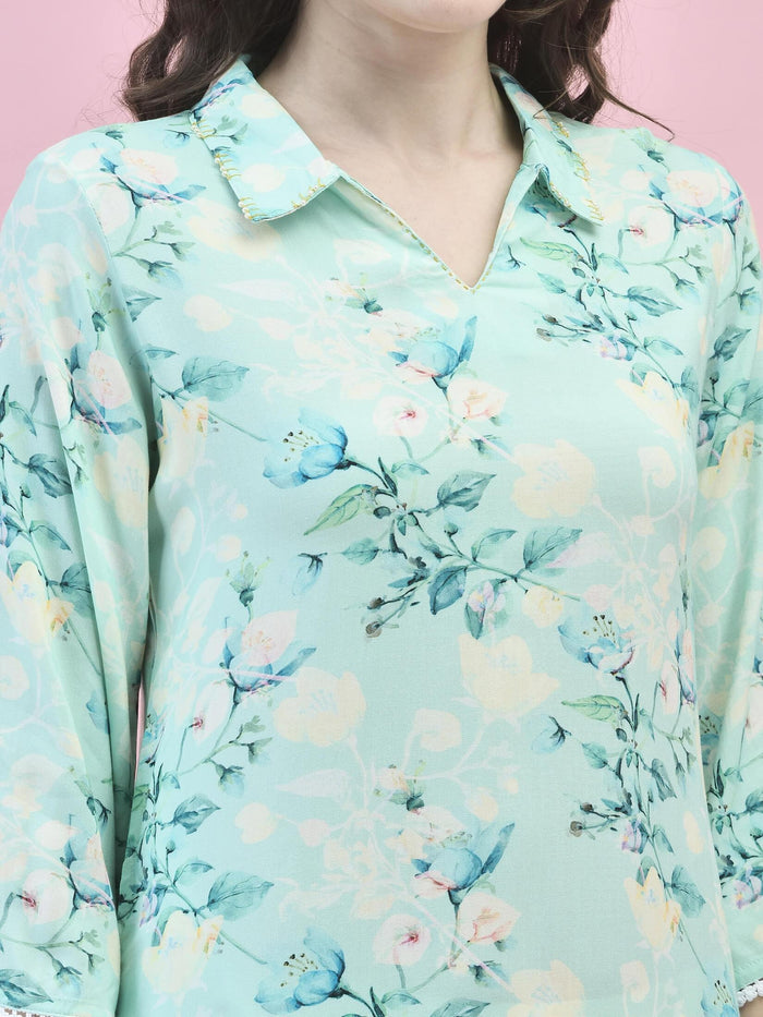 Women Liva Rayon Blue Floral Print Kurta.