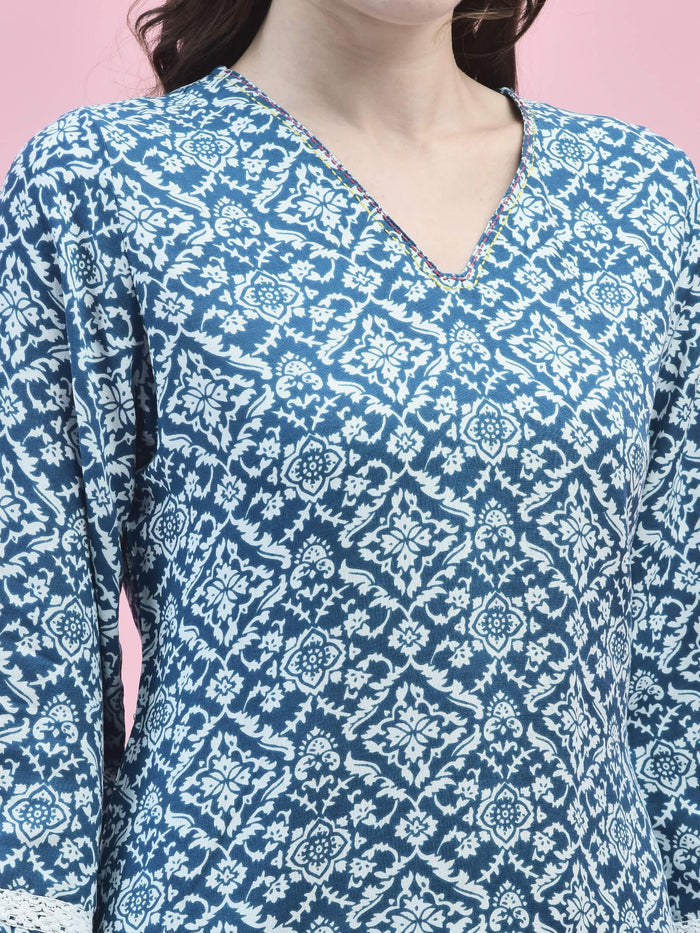Women Liva Rayon Blue Floral Print Kurta.