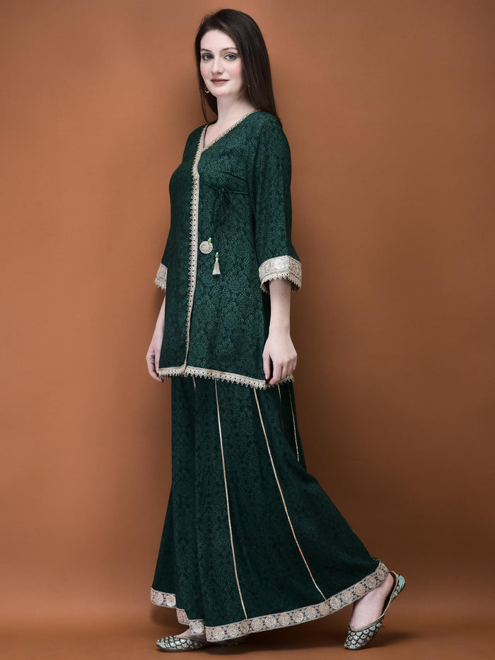 Women Liva (Rayon) Green Floral Print Kurta With Split Pant.