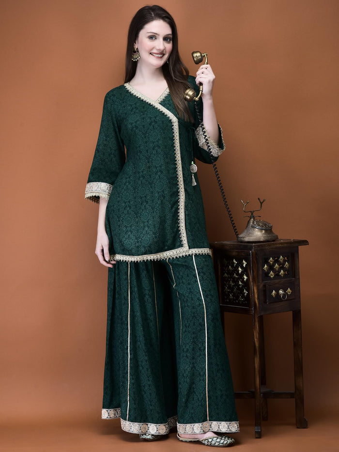 Women Liva (Rayon) Green Floral Print Kurta With Split Pant.