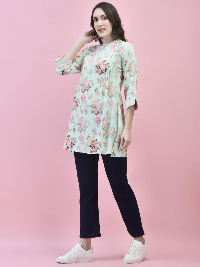 Women Liva Rayon Green Floral Print Kurti.