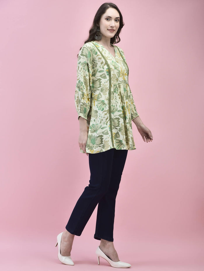 Women Liva Rayon Green Floral Print Tunic.