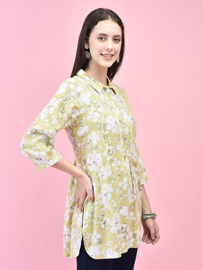 Women Liva (Rayon) Green Floral Print Tunic.