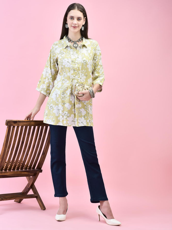 Women Liva (Rayon) Green Floral Print Tunic.