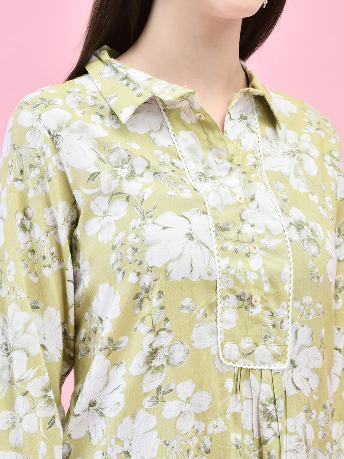 Women Liva (Rayon) Green Floral Print Tunic.