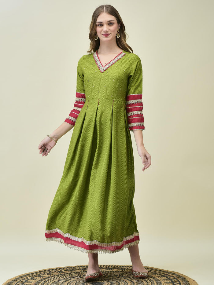 Women Liva Rayon Green Geometric Print Dress With Dupatta.