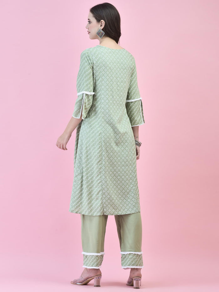 Women Liva (Rayon) Green Geometric Print Kurta With Comfort Pant.
