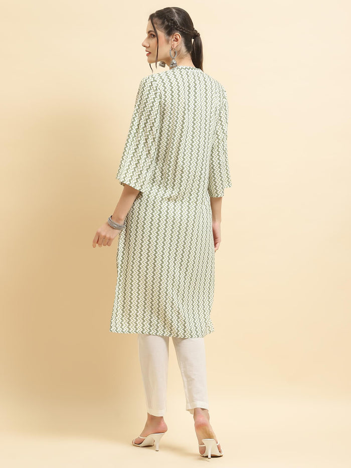 Women Liva Rayon Green Stripe Print Kurta.