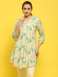 Women Liva Rayon Green Tropical Print Tunic.