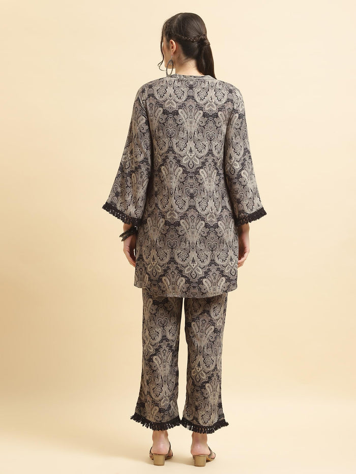 Women Liva Rayon Grey Paisley Print Co-Ord Set.