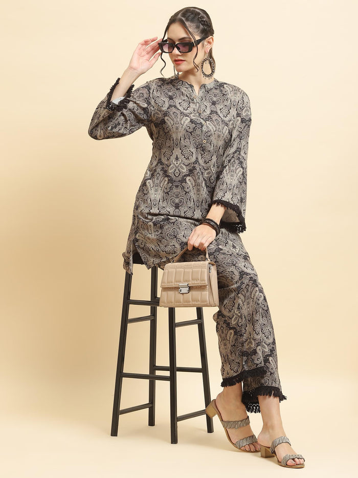 Women Liva Rayon Grey Paisley Print Co-Ord Set.