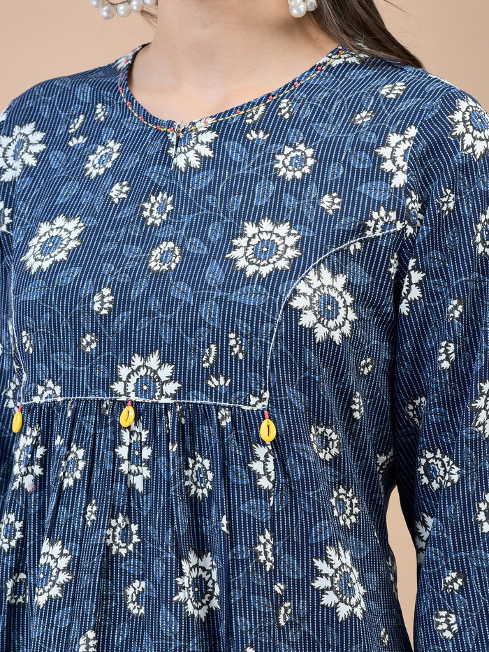 Women Liva (Rayon) Indigo Floral Print Kurta.
