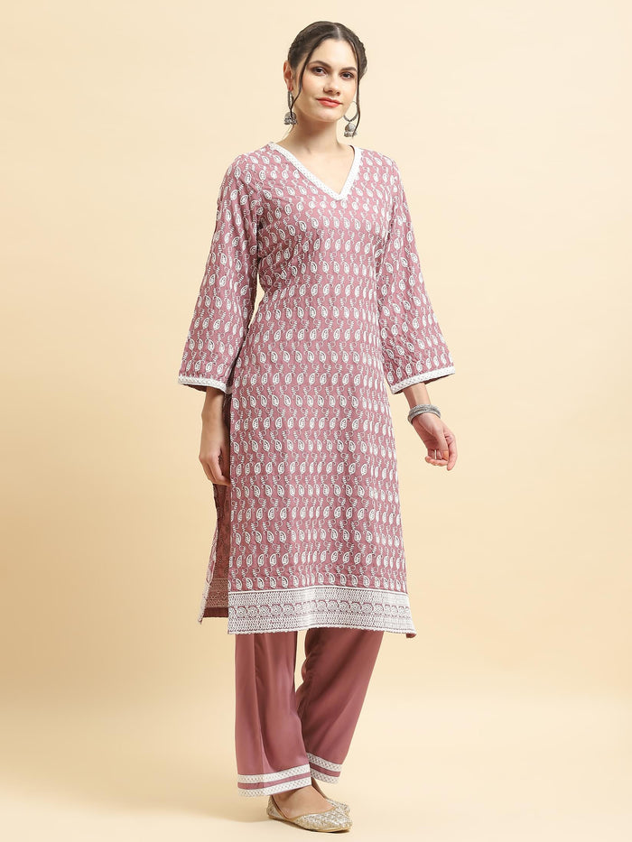 Women Liva Rayon Lilac Embroidered Kurta Comfort Pant Dupatta.