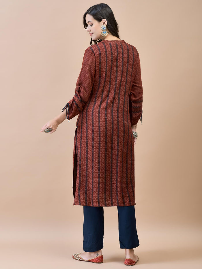 Women Liva Rayon Maroon Printed Kurta.