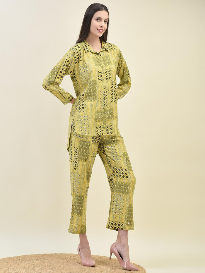 Women Liva Rayon Olive Geometric Print Co-Ord Set.