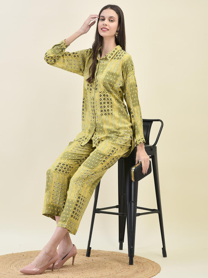 Women Liva Rayon Olive Geometric Print Co-Ord Set.