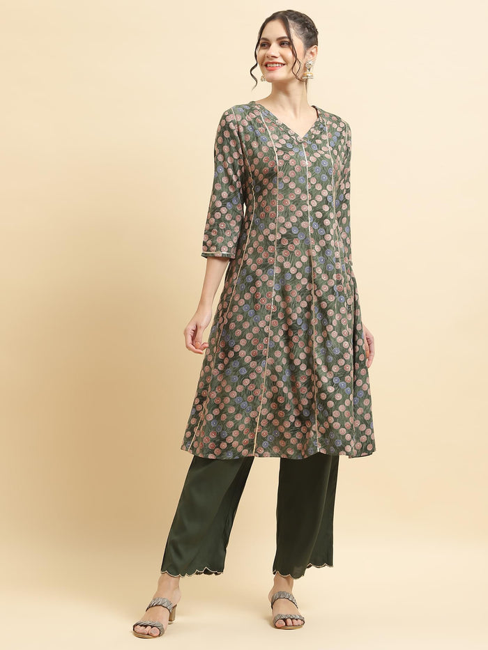 Women Liva Rayon Olive Geometric Print Kurta With Comfort Pant.