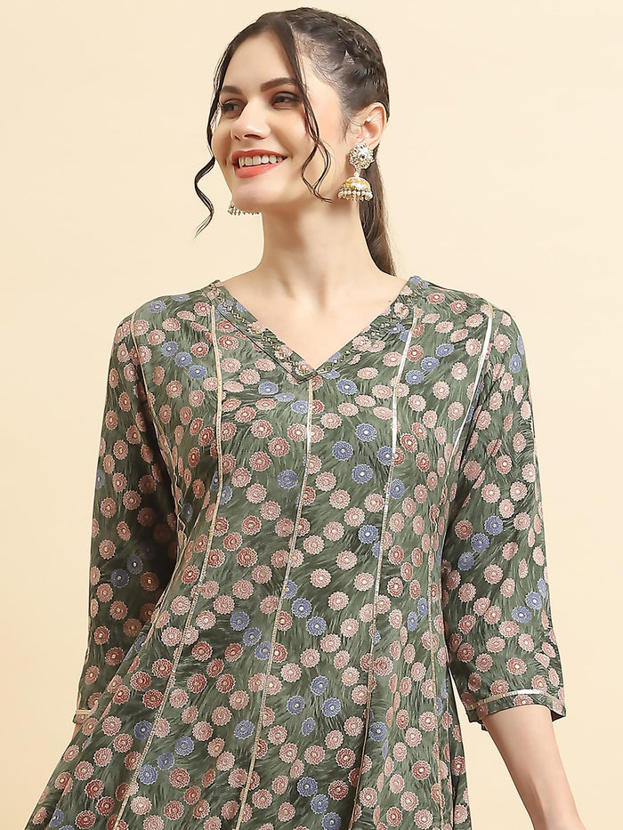 Women Liva Rayon Olive Geometric Print Kurta With Comfort Pant.