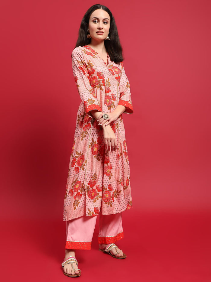 Women Liva Rayon Pink Floral Print Kurta Comfort Pant Dupatta.