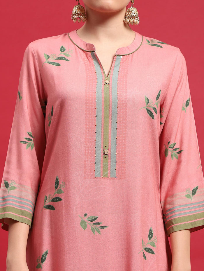Women Liva Rayon Pink Floral Print Kurta Comfort Pant Dupatta.