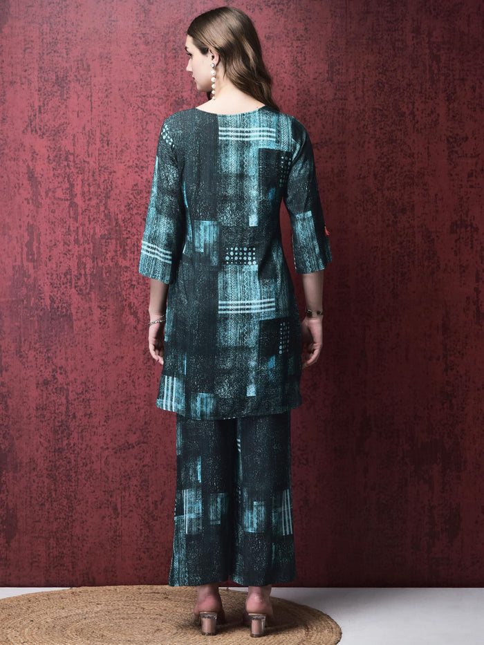 Women Liva (Rayon) Teal Abstract Print Co-Ord Set.