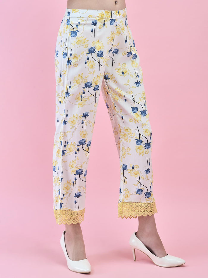 Women Liva (Rayon) White Floral Print Co-Ord Set.