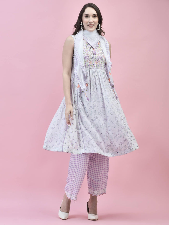 Women Liva Rayon White Floral Print Kurta Comfort Pant Scarf.