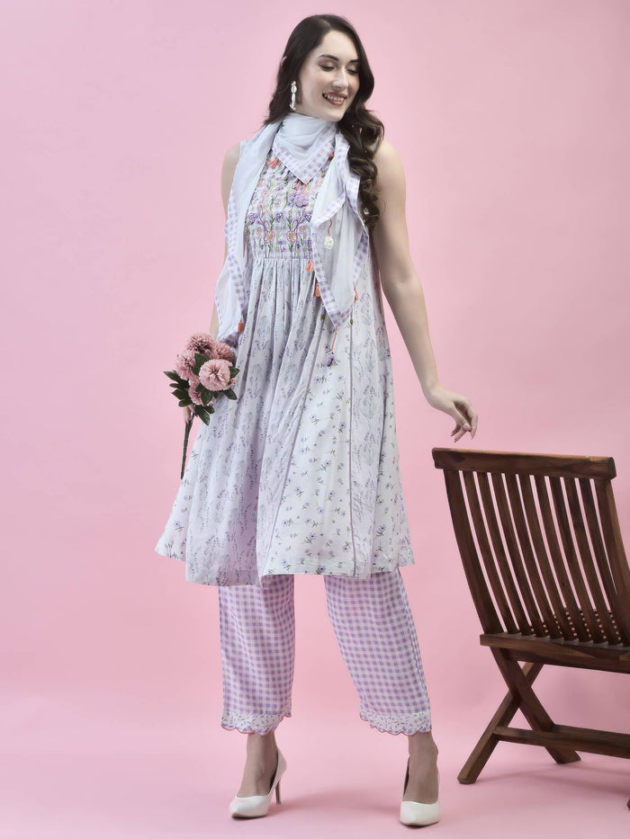 Women Liva Rayon White Floral Print Kurta Comfort Pant Scarf.