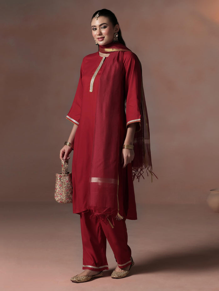 Women Liva Red Solid Kurta Comfort Pant Dupatta.
