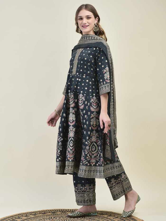 Women Liva Samaira Grey Ornamental Print Kurta Comfort Pant Dupatta.