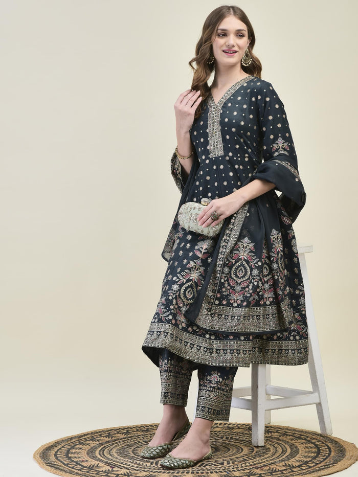 Women Liva Samaira Grey Ornamental Print Kurta Comfort Pant Dupatta.