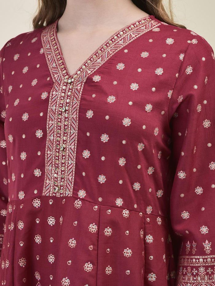 Women Liva Samaira Magenta Ornamental Print Kurta Comfort Pant Dupatta.