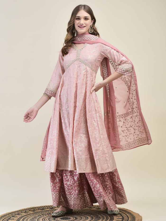 Women Liva Samaira Nude Pink Floral Print Kurta Split Pant Dupatta.
