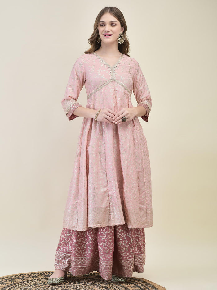 Women Liva Samaira Nude Pink Floral Print Kurta Split Pant Dupatta.