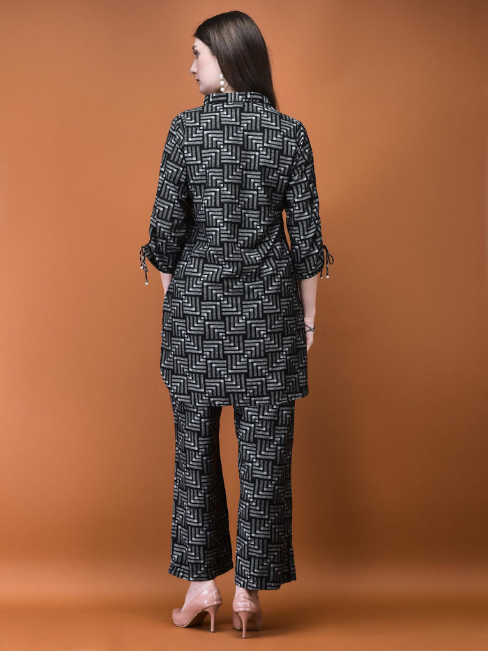 Women Liva (Viscose) Black Geometric Print Co-Ord Set.