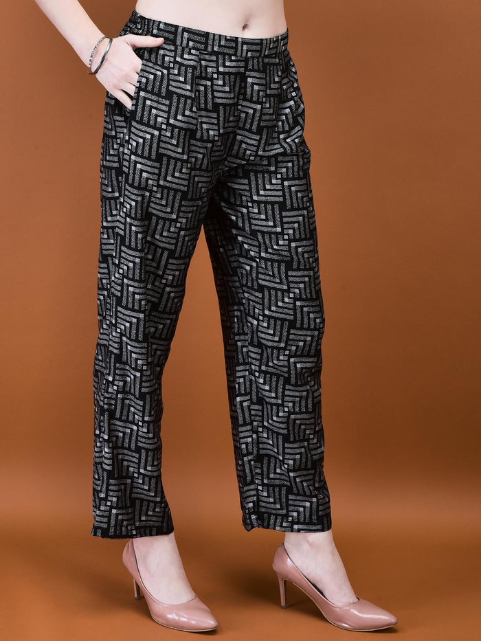 Women Liva (Viscose) Black Geometric Print Co-Ord Set.