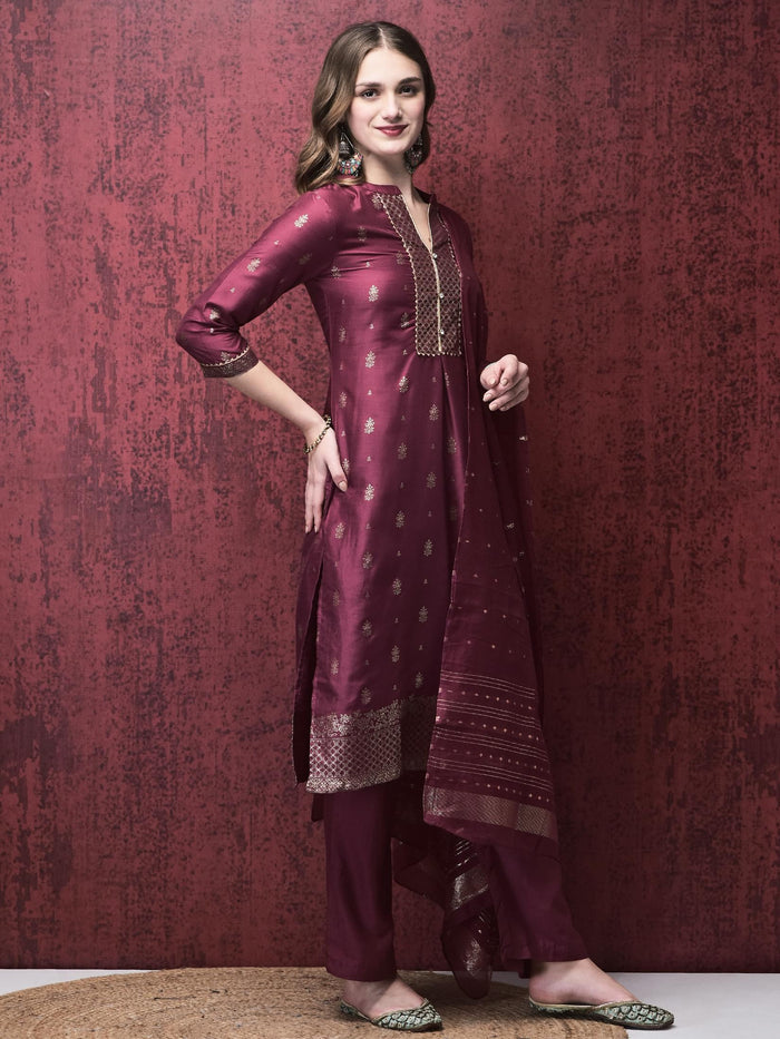 Women Liva (Viscose) Burgundy Foil Print Kurta Comfort pant Dupatta.