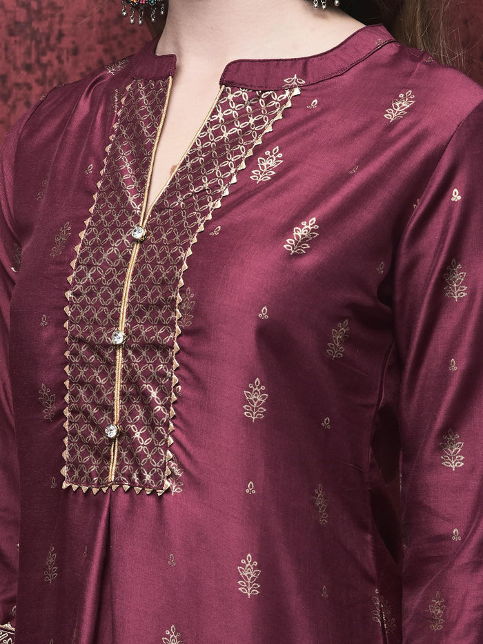 Women Liva (Viscose) Burgundy Foil Print Kurta Comfort pant Dupatta.
