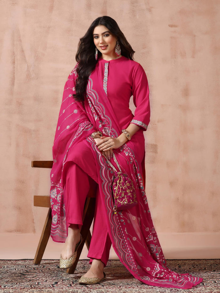 Women Liva Viscose Fuchsia Embroidered Kurta Comfort Pant Dupatta.