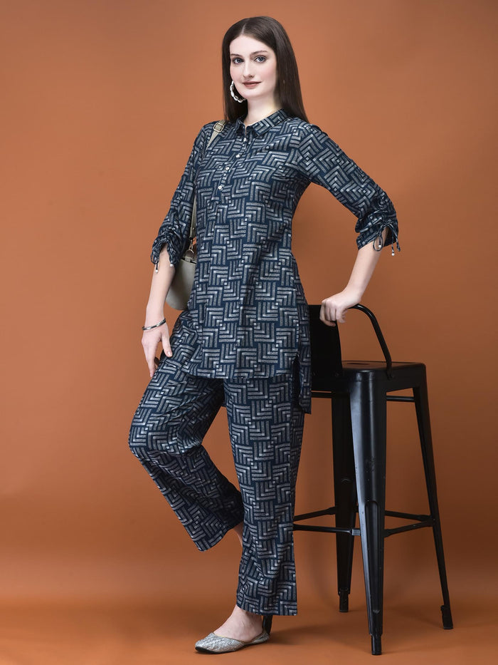 Women Liva (Viscose) Navy Blue Geometric Print Co-Ord Set.