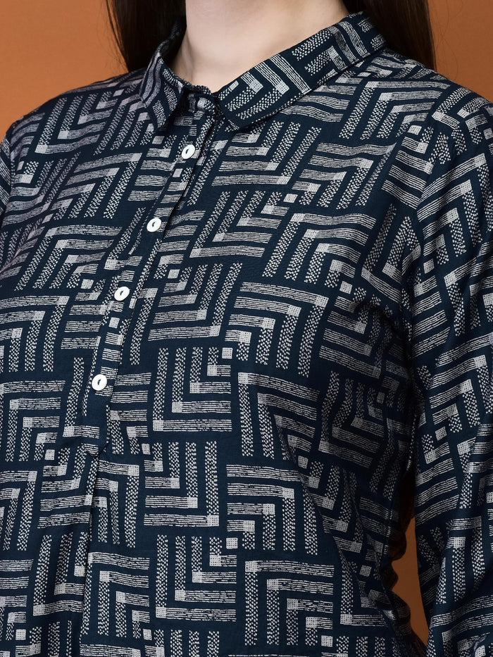 Women Liva (Viscose) Navy Blue Geometric Print Co-Ord Set.