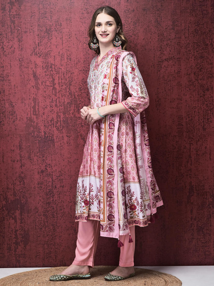 Women Liva (Viscose) Pink Ornamental Print Kurta Trouser Chanderi Dupatta.