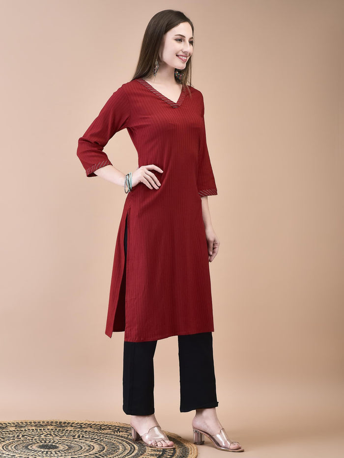 Women Lycra Viscose Maroon Solid Kurta.