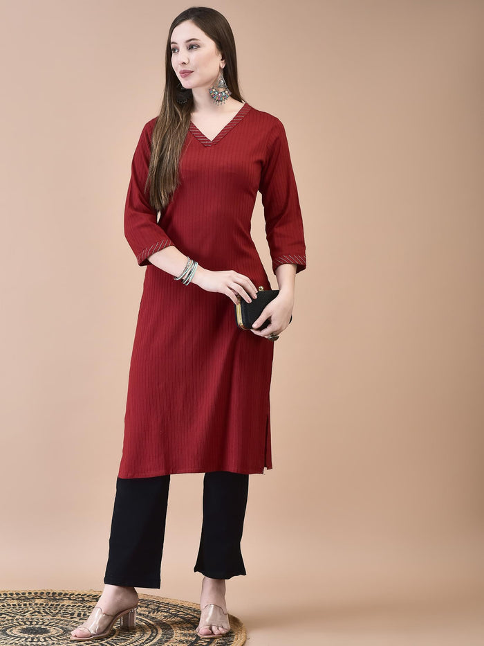 Women Lycra Viscose Maroon Solid Kurta.