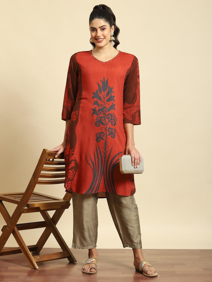 Women Maroon Abstract Print Kurta.
